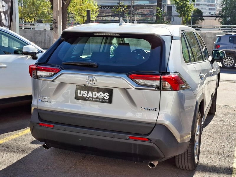 Toyota RAV4 4X2 2.0 LE AUT 2025 - Imagen 9 de 20