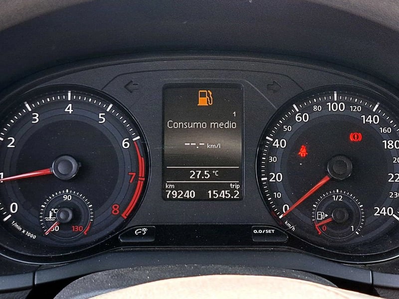 Volkswagen VOYAGE 1.6 TRENDLINE MT 2022 - Imagen 12 de 16