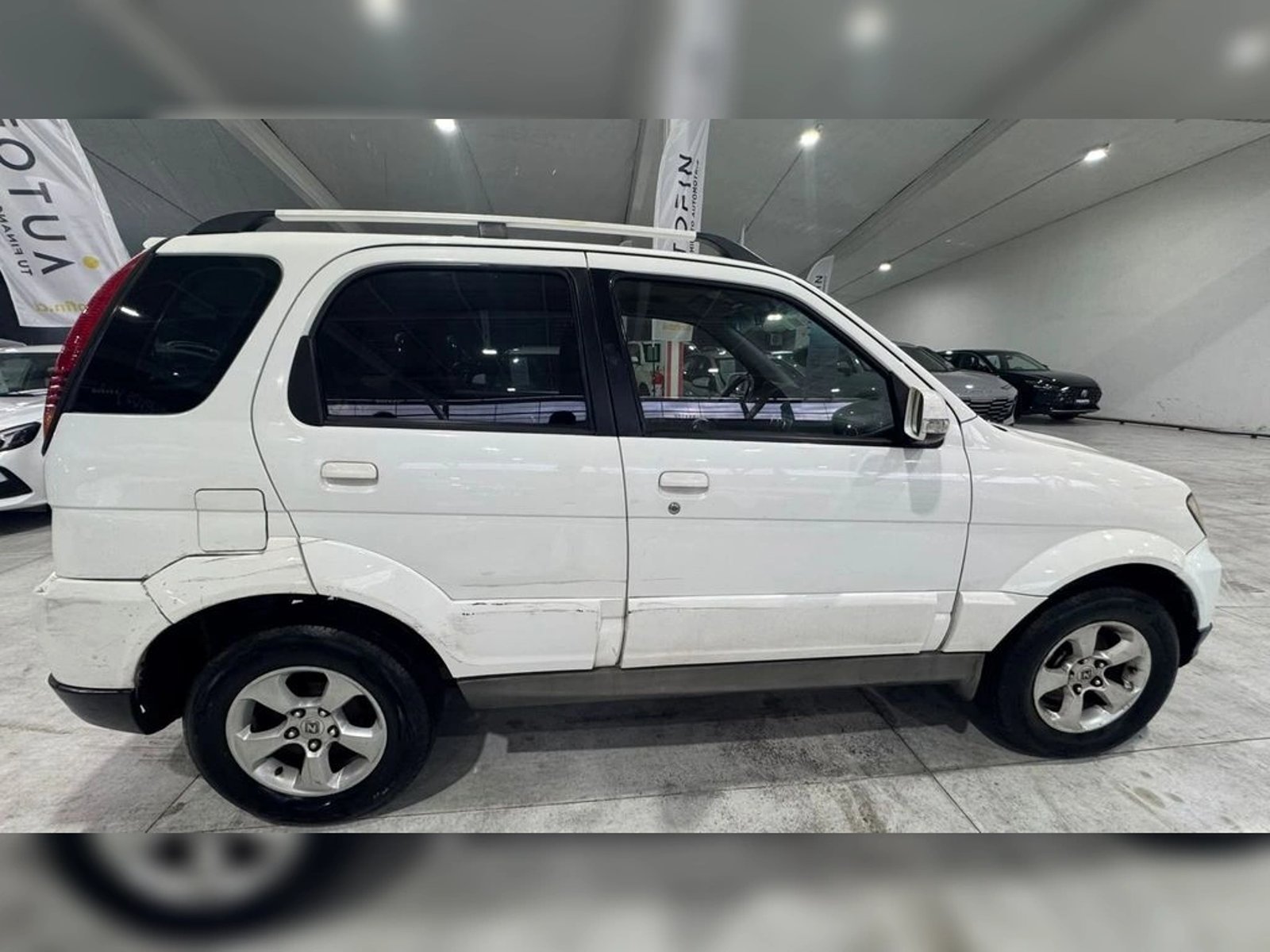 ZOTYE HUNTER HUNTER 1.5 MT 2014 - Imagen 4 de 13