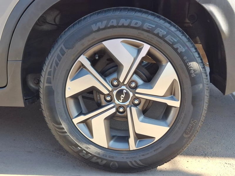 Kia SONET 1.5 EX IVT FULL PLUS AT 2023 - Imagen 6 de 18
