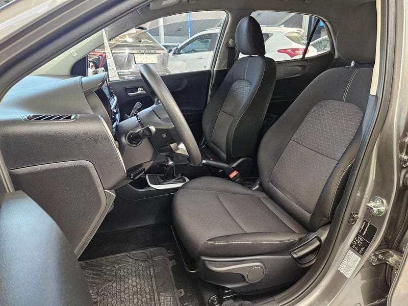 Kia MORNING 1.2 EX ABS AC MT 2024 - Imagen 13 de 20