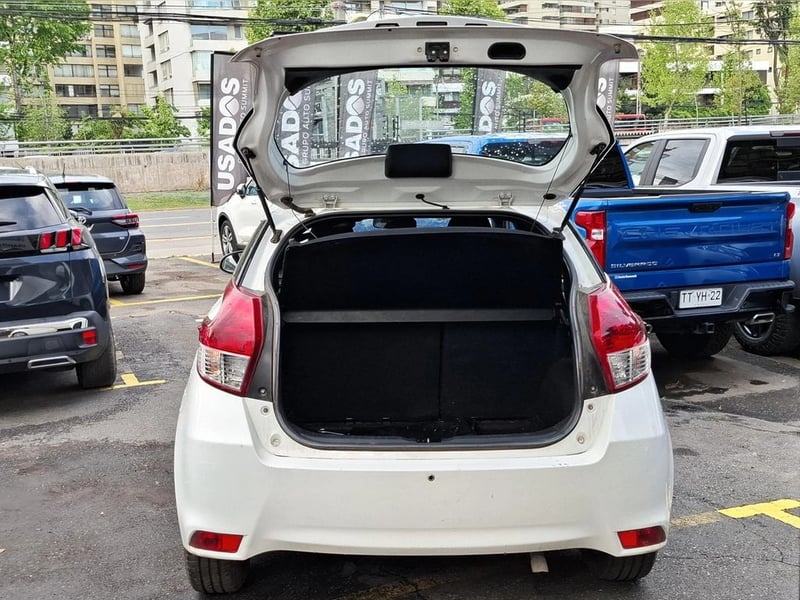 Toyota YARIS 1.5 2016 - Imagen 8 de 20