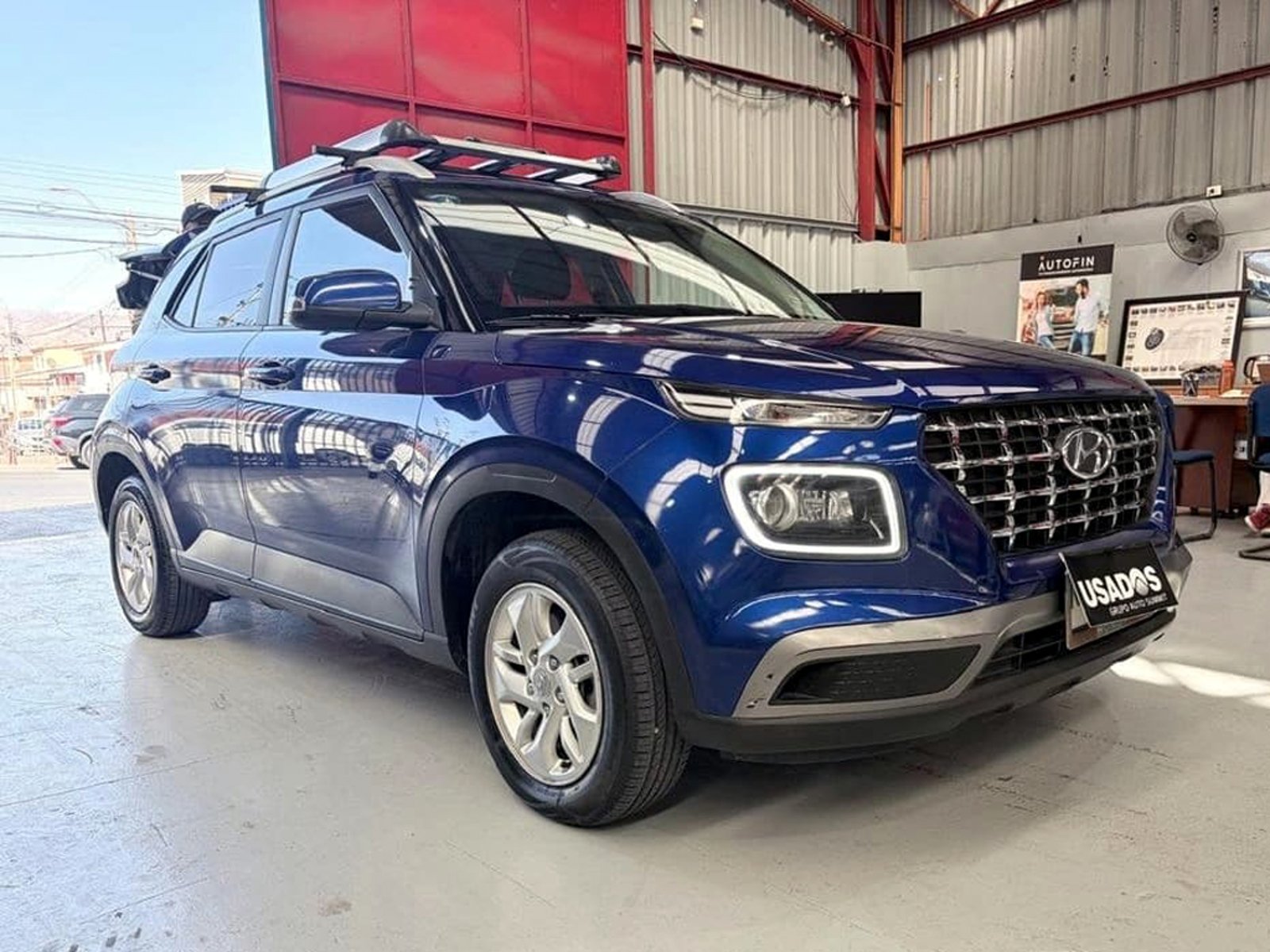 Hyundai VENUE 1.6 QX PLUS 4X2 MT 5P 2021 - Foto 3 de 11