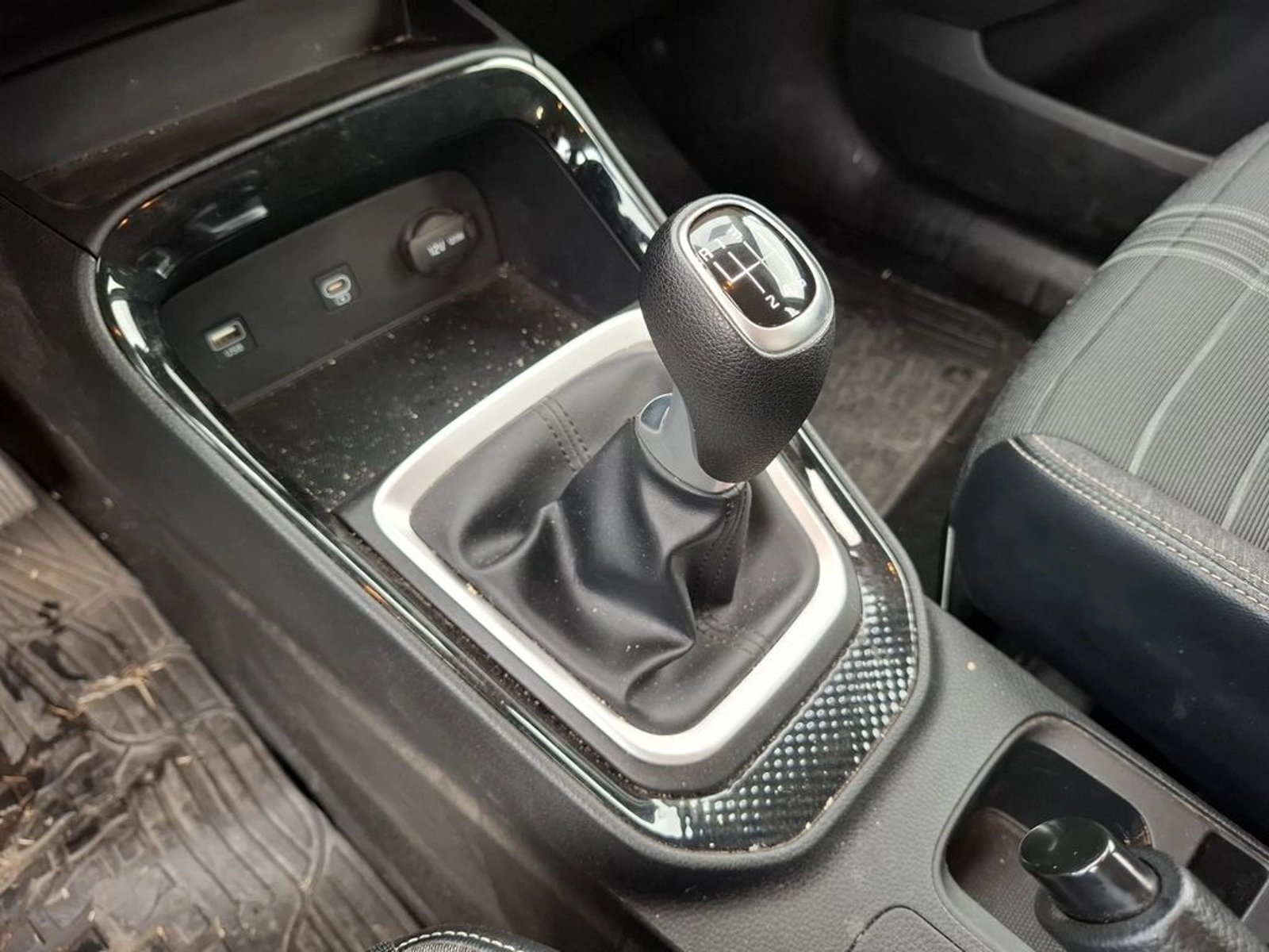 KIA SONET 1.5 EX MT 2026 - Imagen 18 de 20