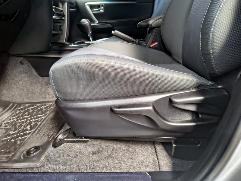 Toyota FORTUNER 2.7 SR5 AT 2025 - Imagen 12 de 20