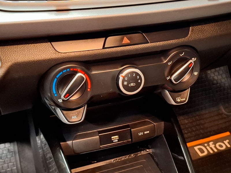Kia RIO 5 1.4L AT 2021 - Imagen 17 de 20