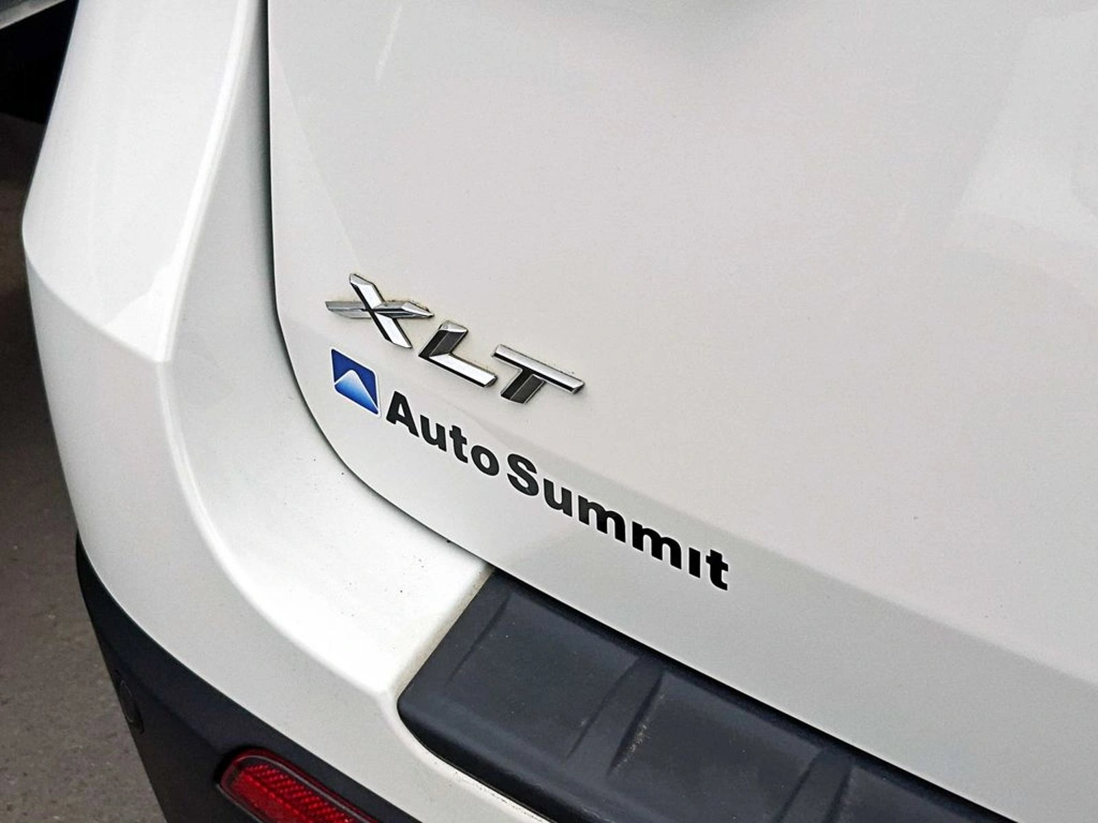 FORD EXPLORER 2.3 XLT AT 2024 - Imagen 7 de 16