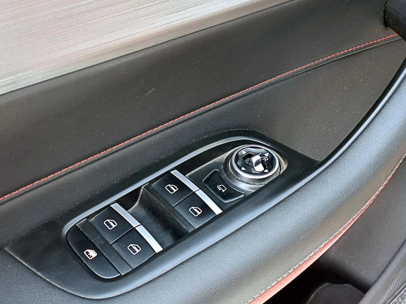 CHERY TIGGO 3 PRO 1.5 GLX CVT AT 5P 2023 - Imagen 10 de 19