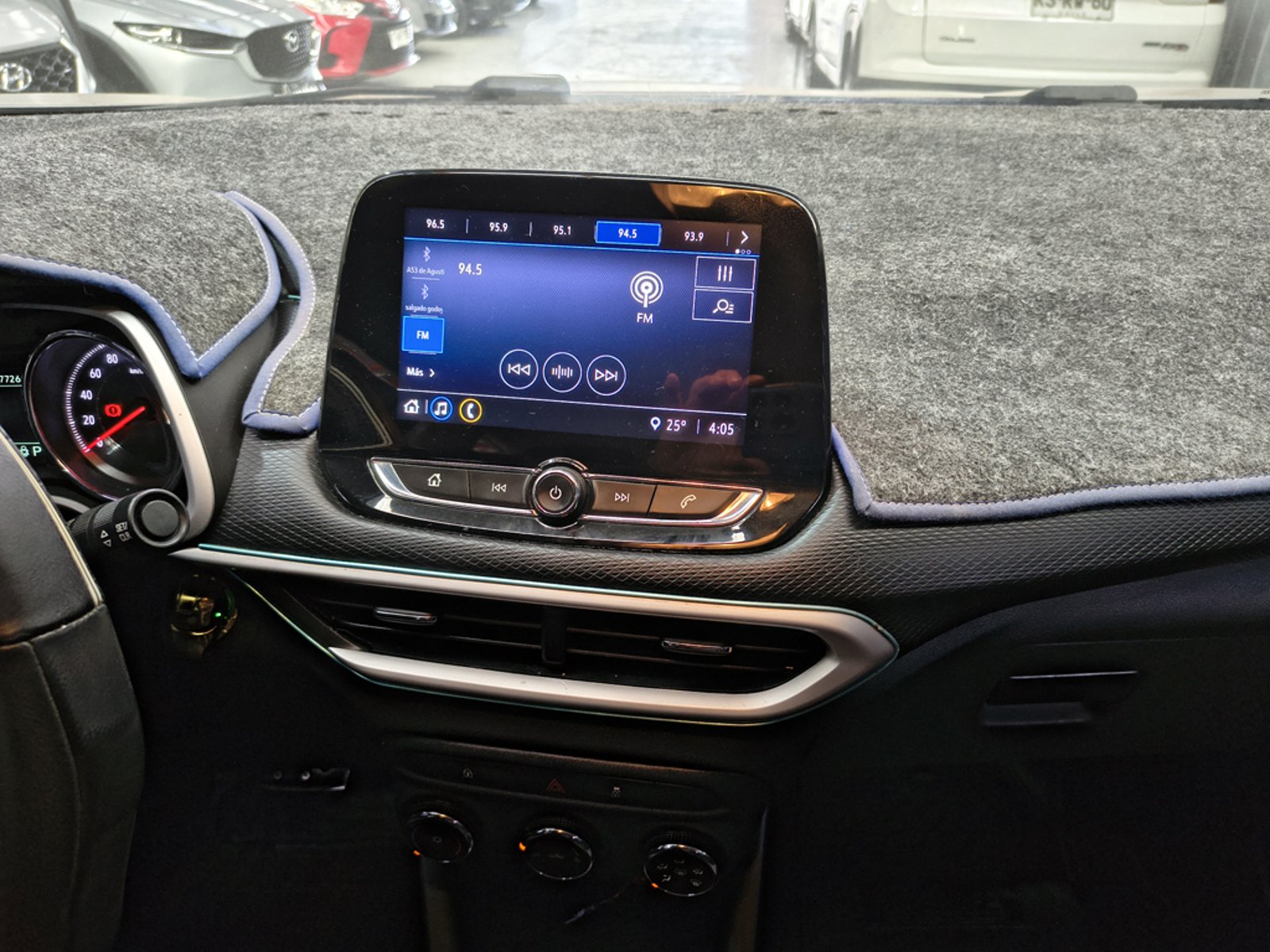 CHEVROLET TRACKER 1.2 LTZ MT 2021 - Imagen 16 de 19
