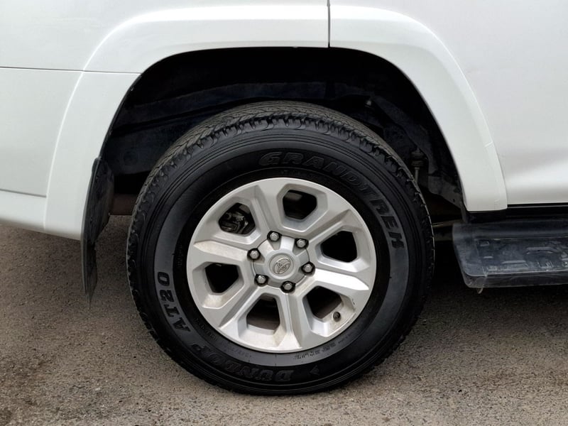 Toyota 4RUNNER AT 4.0 4X2 S 2024 - Imagen 10 de 20