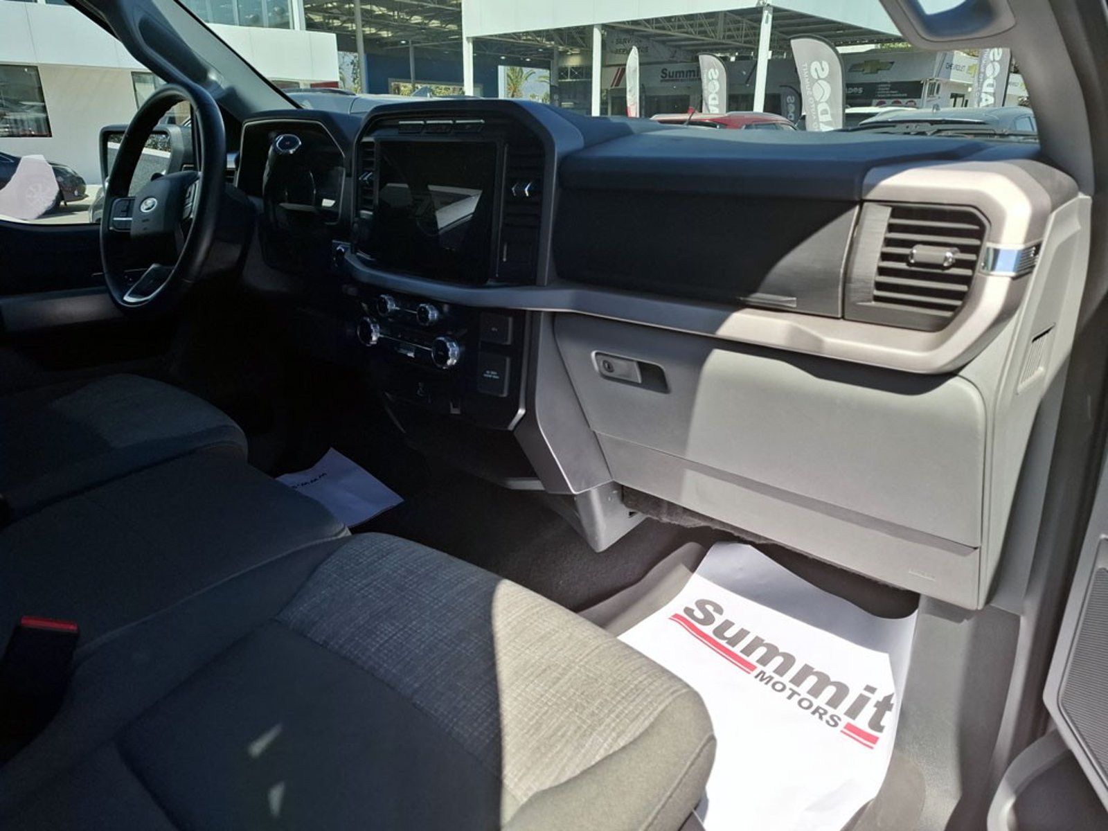 FORD F-150 XLT 5.0 AUT 2024 - Imagen 15 de 20