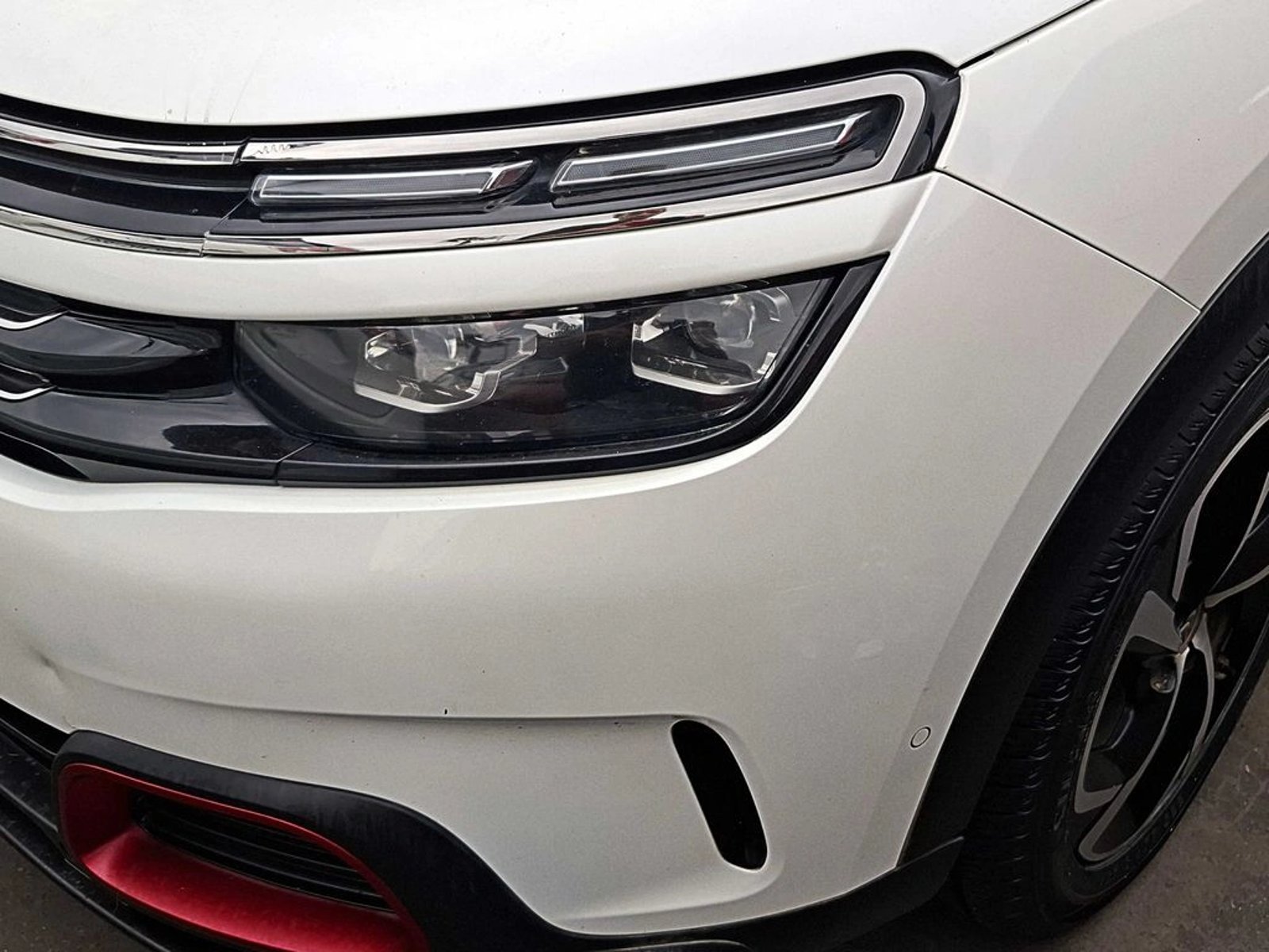 Citroën C5 AIRCROSS 1.5 AIRCROSS BLUEHDI 130 S&S SHINE AT DIESEL 2021 - Imagen 6 de 18