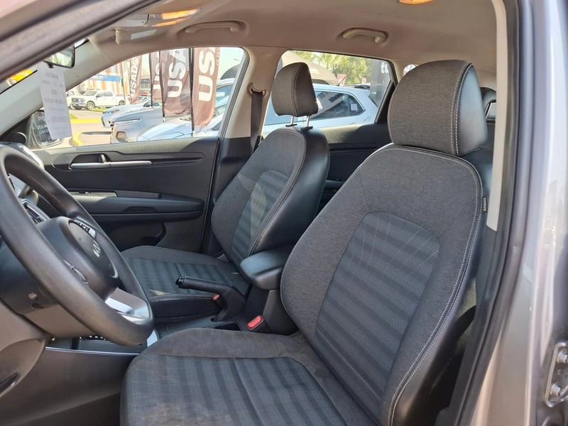 Kia SONET 1.5 EX IVT FULL PLUS AT 2023 - Imagen 11 de 18