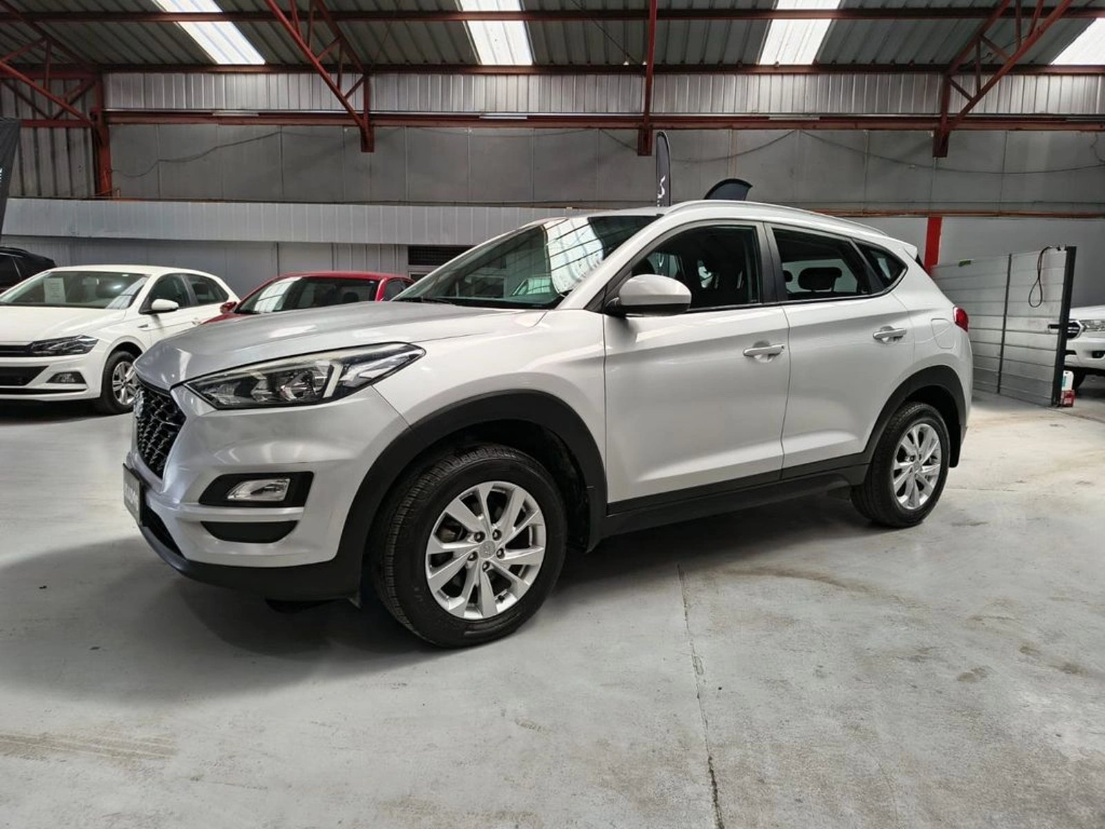 Hyundai TUCSON 2.0 PLUS 2WD MT 5P 2019 - Foto 2 de 20