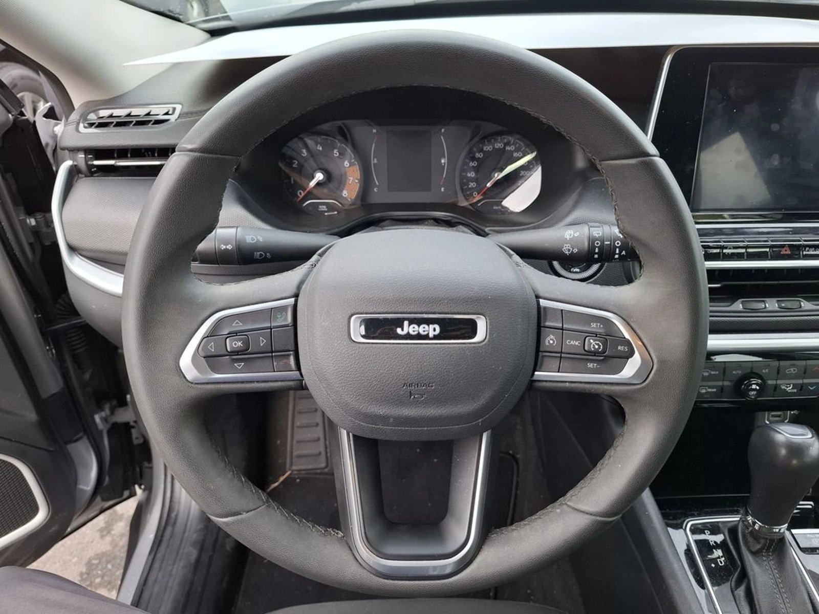 JEEP COMPASS 1.3 LIMITED AT 2022 - Imagen 14 de 20