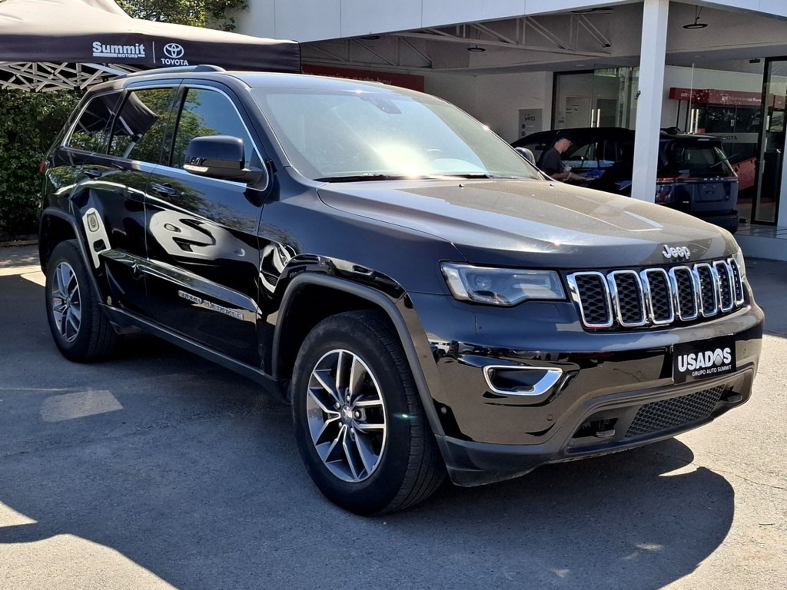 Jeep GRAND CHEROKEE 3.0 LAREDO TD DIESEL 4X4 AT 5P 2020 - Foto 4 de 20