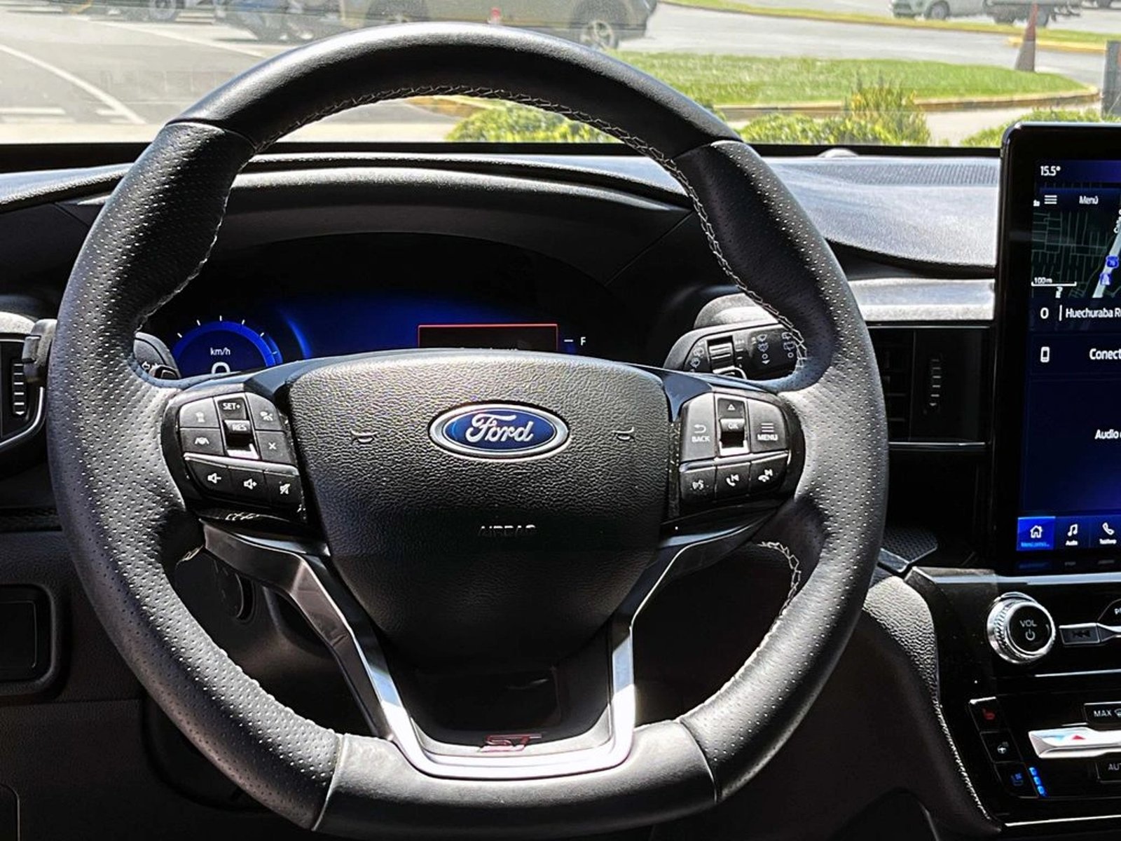 FORD EXPLORER ST 3.0 AT 4X4 2024 - Imagen 13 de 19