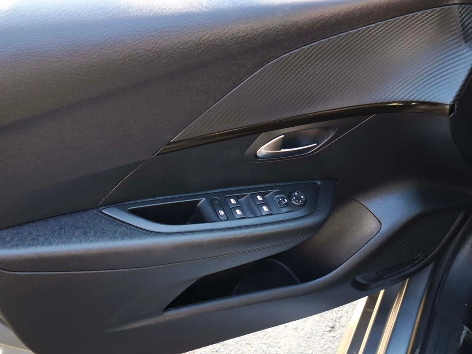 Peugeot 208 1.2 PURETECH STYLE MT 2023 - Imagen 12 de 20