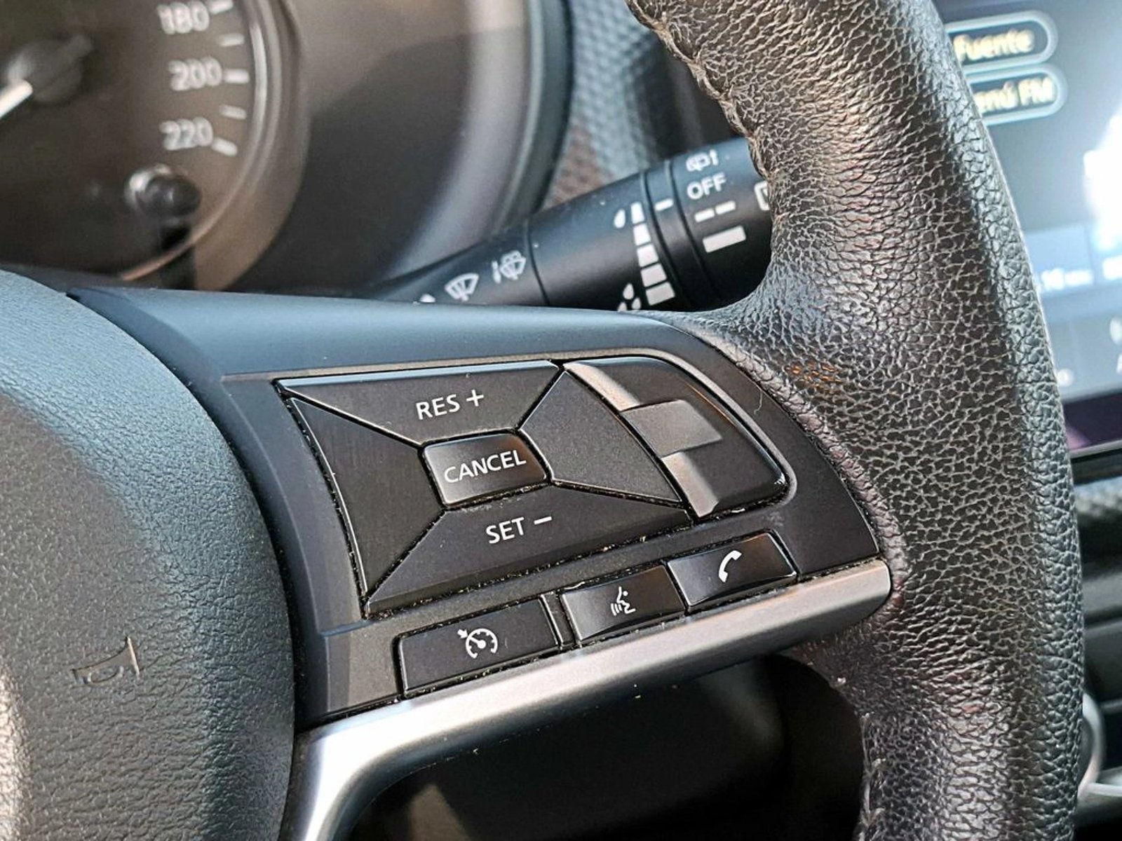 Nissan KICKS 1.6 ADVANCE AT 5P 2022 - Imagen 16 de 18