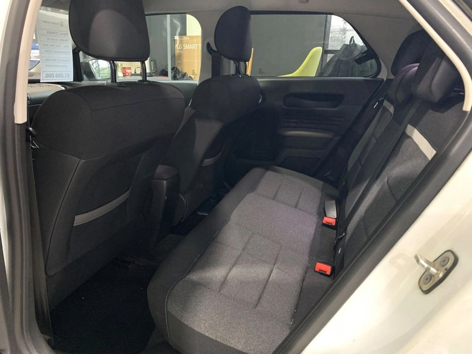 Citroën C4 CACTUS 1.5 CACTUS BLUEHDI 120 S&S FEEL AT DIESEL 2020 - Imagen 9 de 9