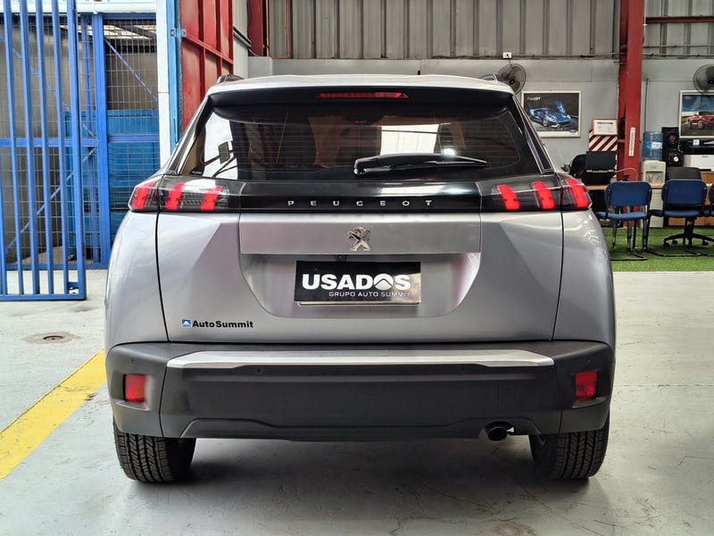 Peugeot 2008 1.5 SIGNATURE BLUEHDI 2021 - Imagen 6 de 20