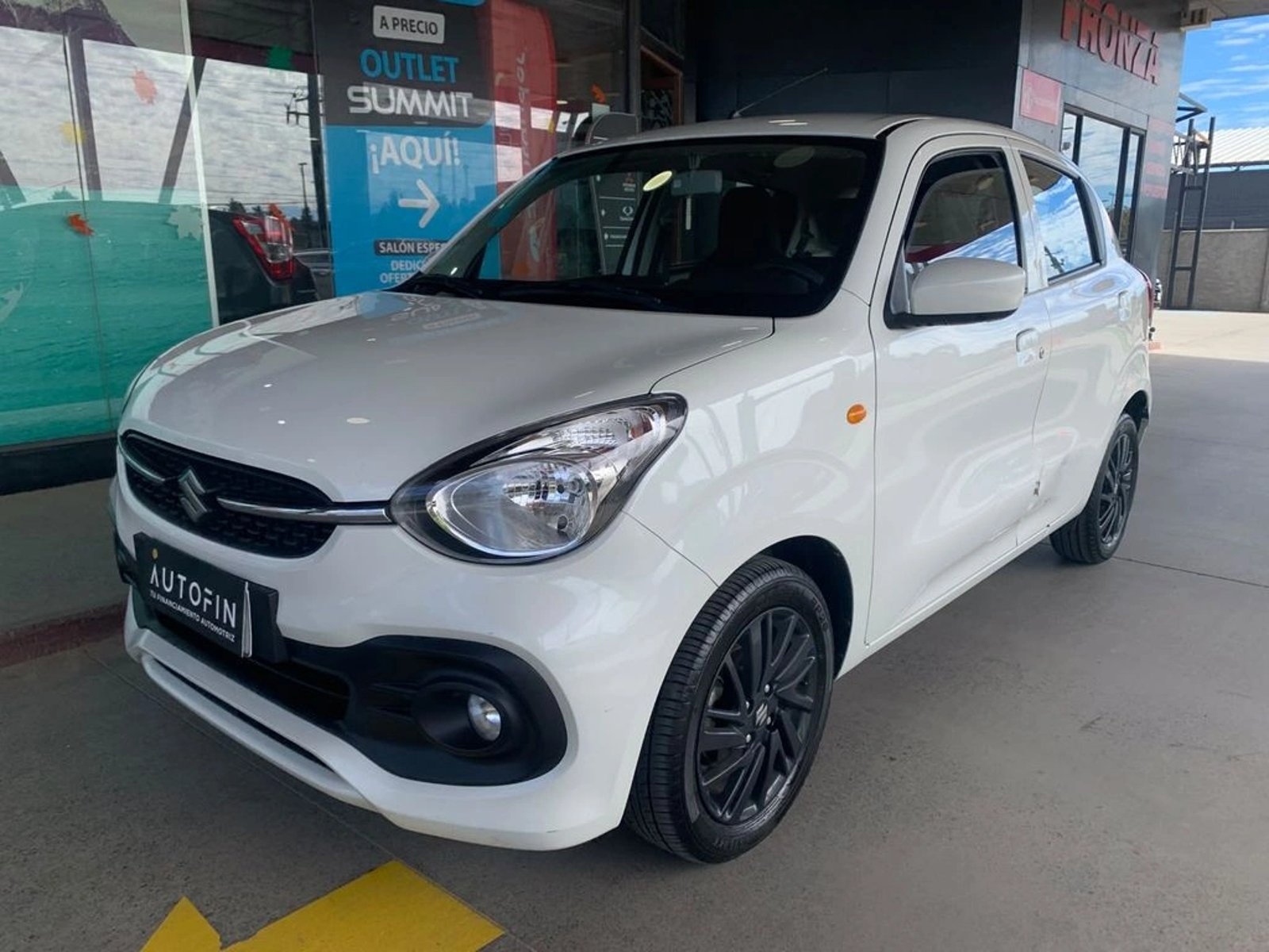 Suzuki CELERIO 1.0 G GLX AA BT SPORT 5P MT 2023 - Foto 2 de 9
