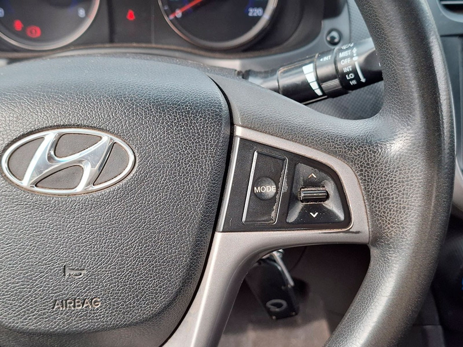 Hyundai ACCENT 1.4 RB GL 2AB AC MT 2020 - Imagen 13 de 20