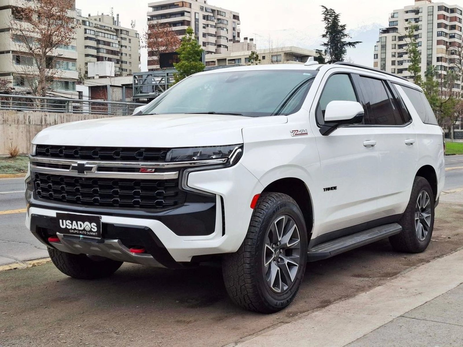 Chevrolet TAHOE 5.3 Z71 AUT 4X4 2021 - Foto 2 de 16