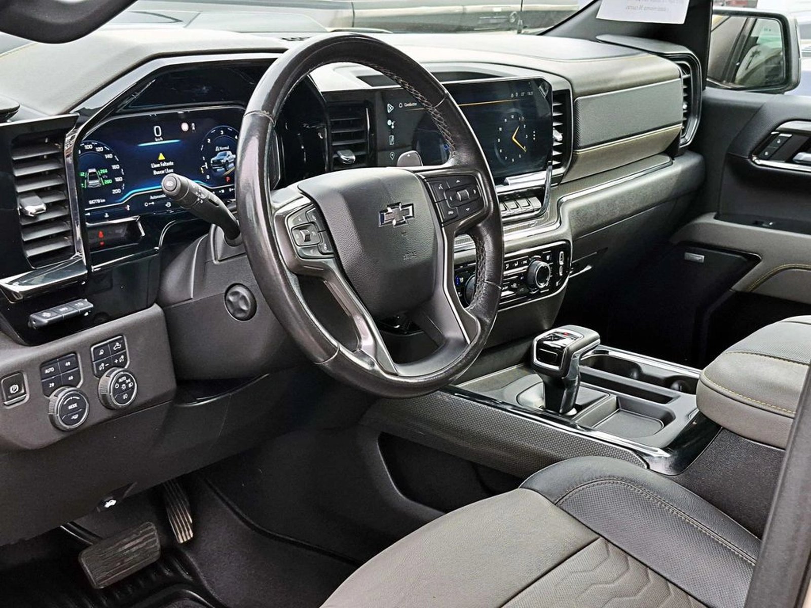 CHEVROLET SILVERADO ZR2 6.2 4X4 AT 2023 - Imagen 10 de 20