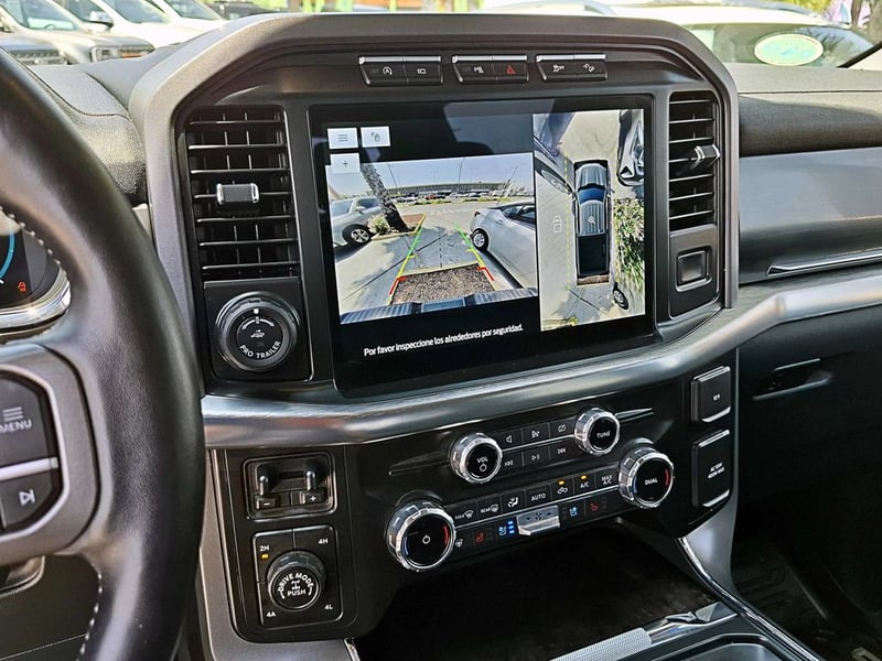 Ford F-150 LARIAT LUXURY 4X4 5.0 AT 2023 - Imagen 16 de 17
