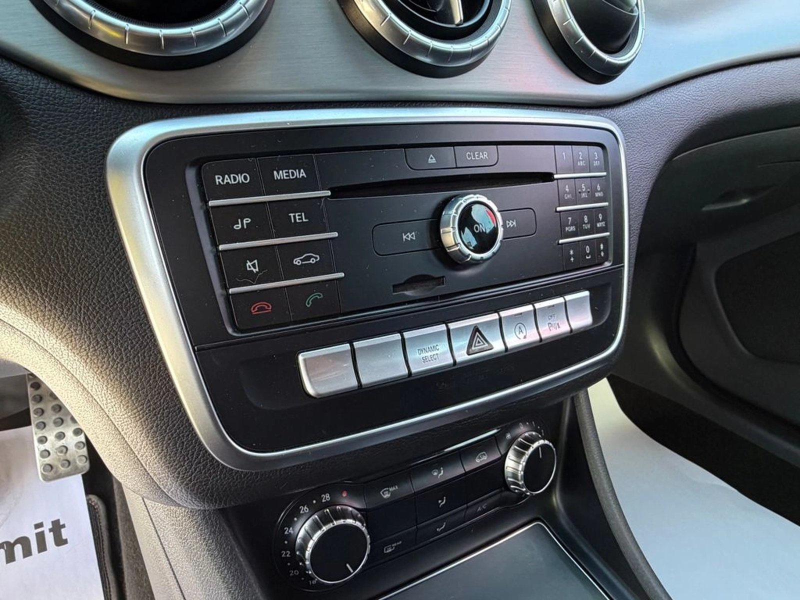 Mercedes-Benz CLA 220 2.1 DIESEL 4X2 AT 4P 2018 - Imagen 15 de 18