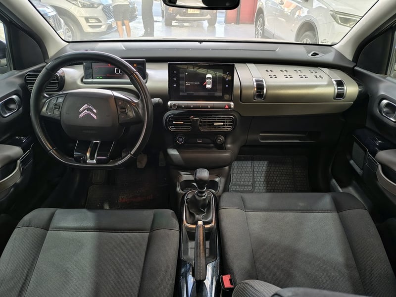 Citroën C4 CACTUS HDI 1.5 2020 - Imagen 16 de 20