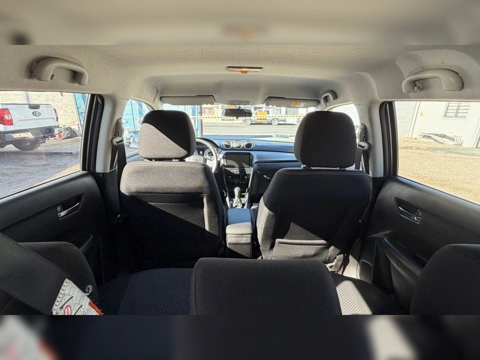 SUZUKI VITARA GLS 4X2 MT 2023 - Imagen 16 de 16