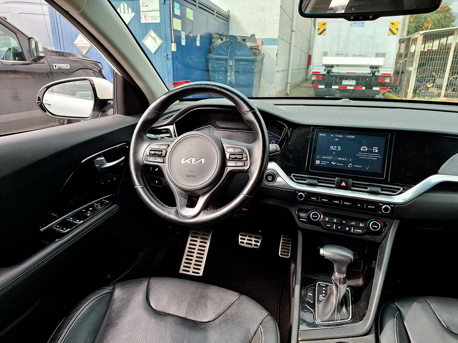 Kia NIRO 1.6 AT 2023 - Imagen 9 de 20