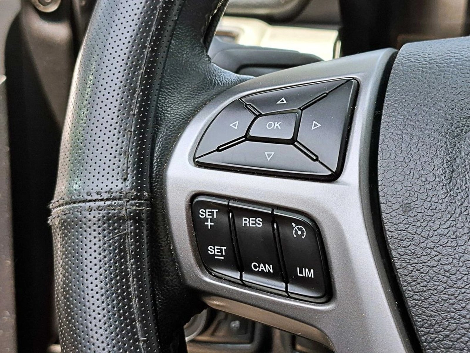 FORD RANGER 3.2 XLT 4X4 DIESEL AT 4P 2020 - Imagen 14 de 18