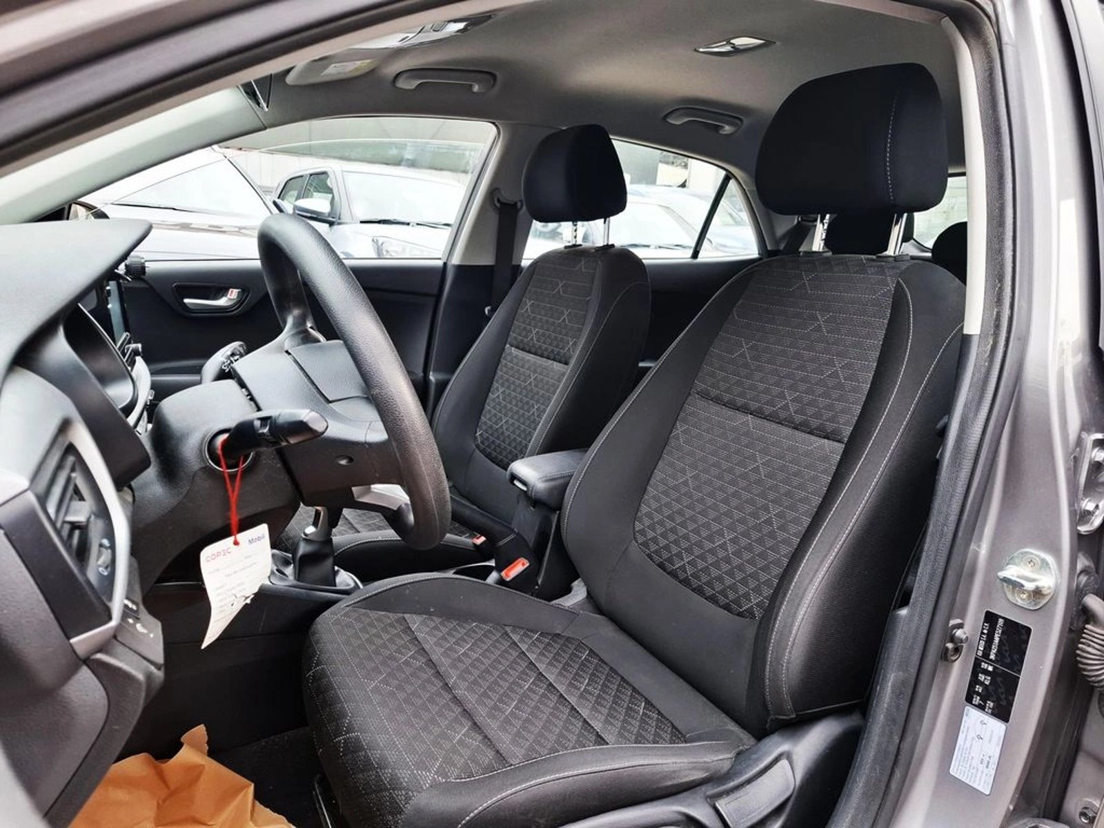 KIA RIO 5 1.4 2023 - Imagen 14 de 20