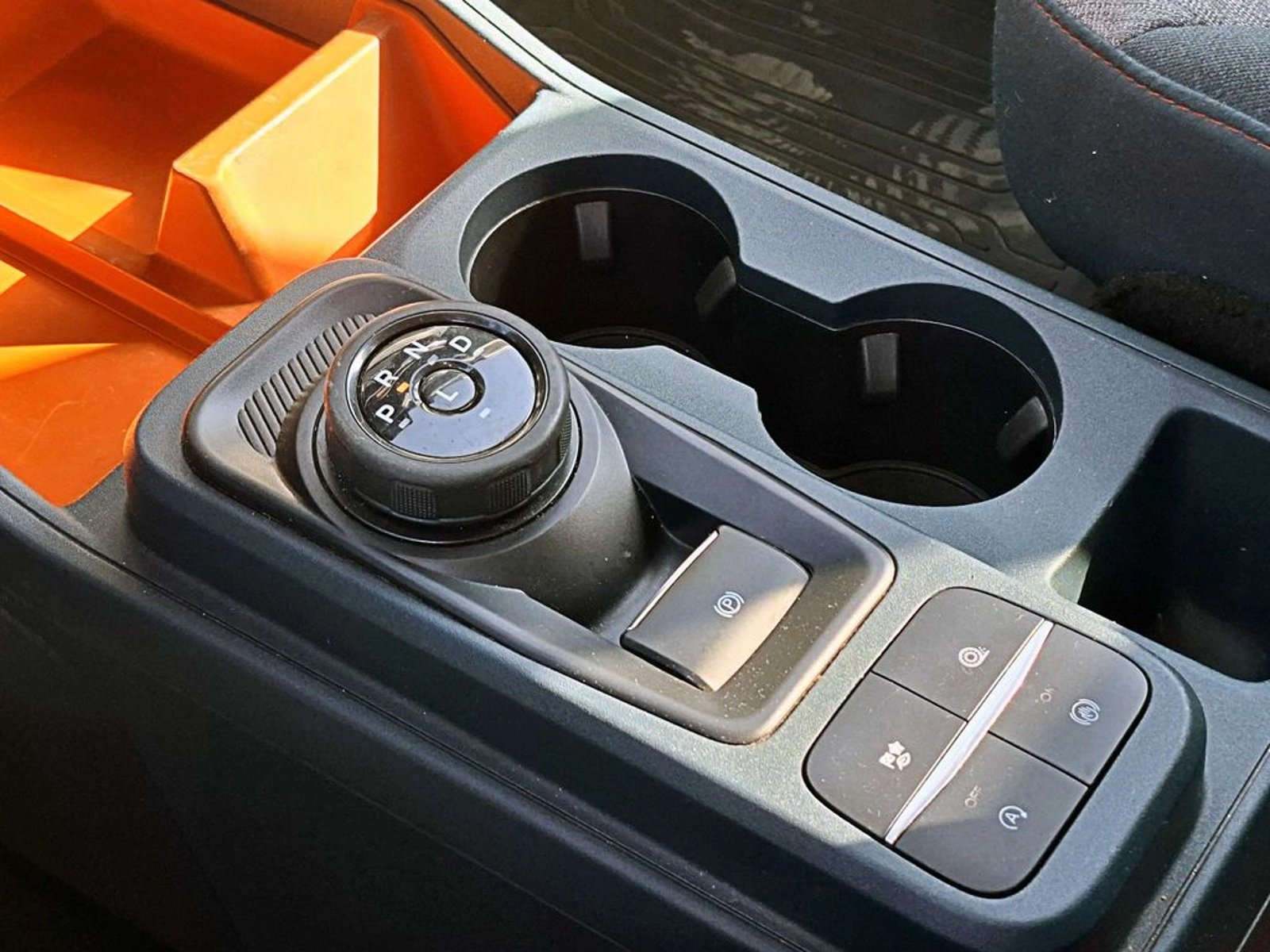 Ford MAVERICK 2.0 XLT AT 2025 - Imagen 18 de 18