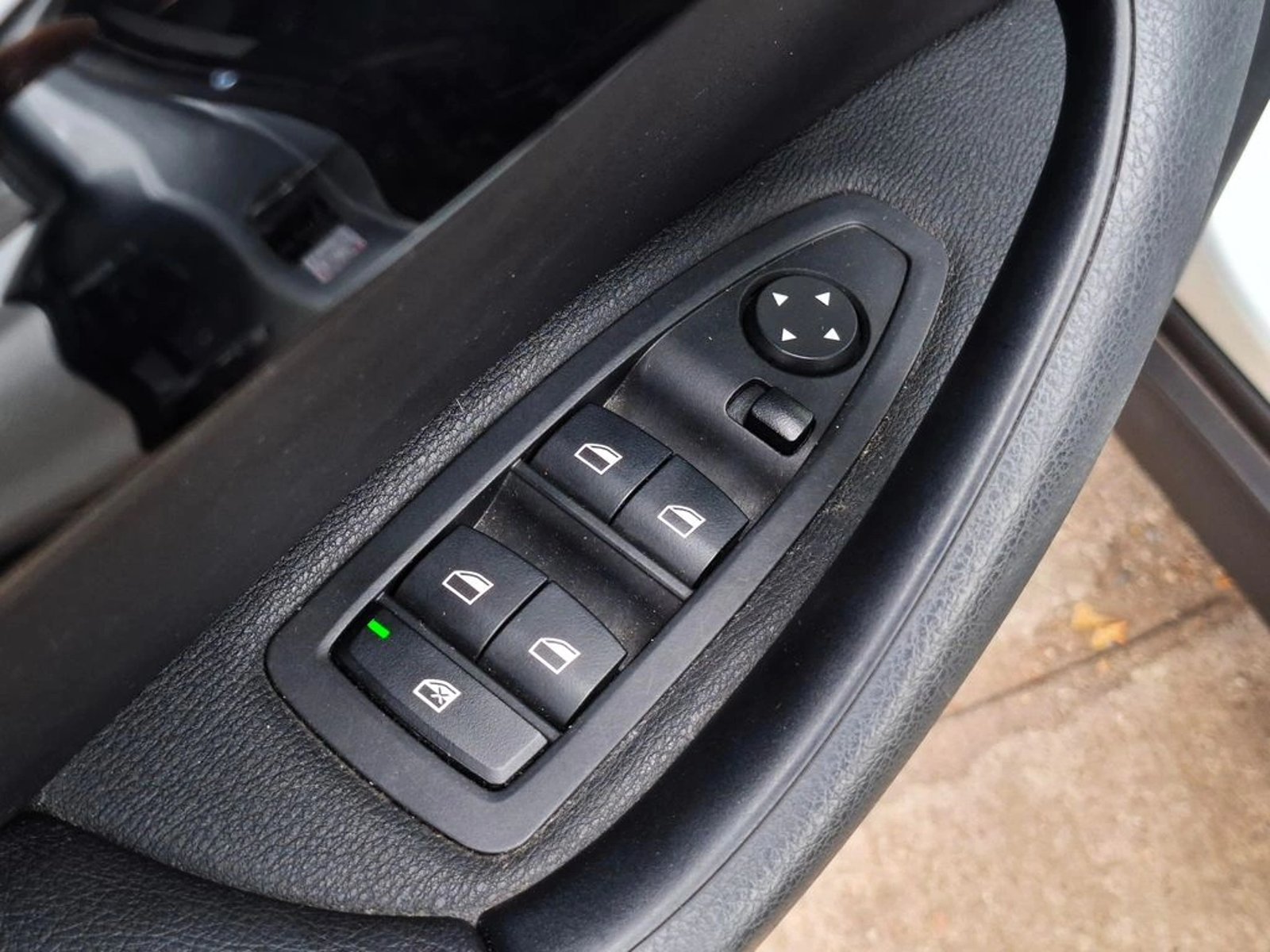 BMW X1 2.0 S-DRIVE 18D DIESEL DYNAMIC LCI 4X2 AT 5P 2021 - Imagen 15 de 20