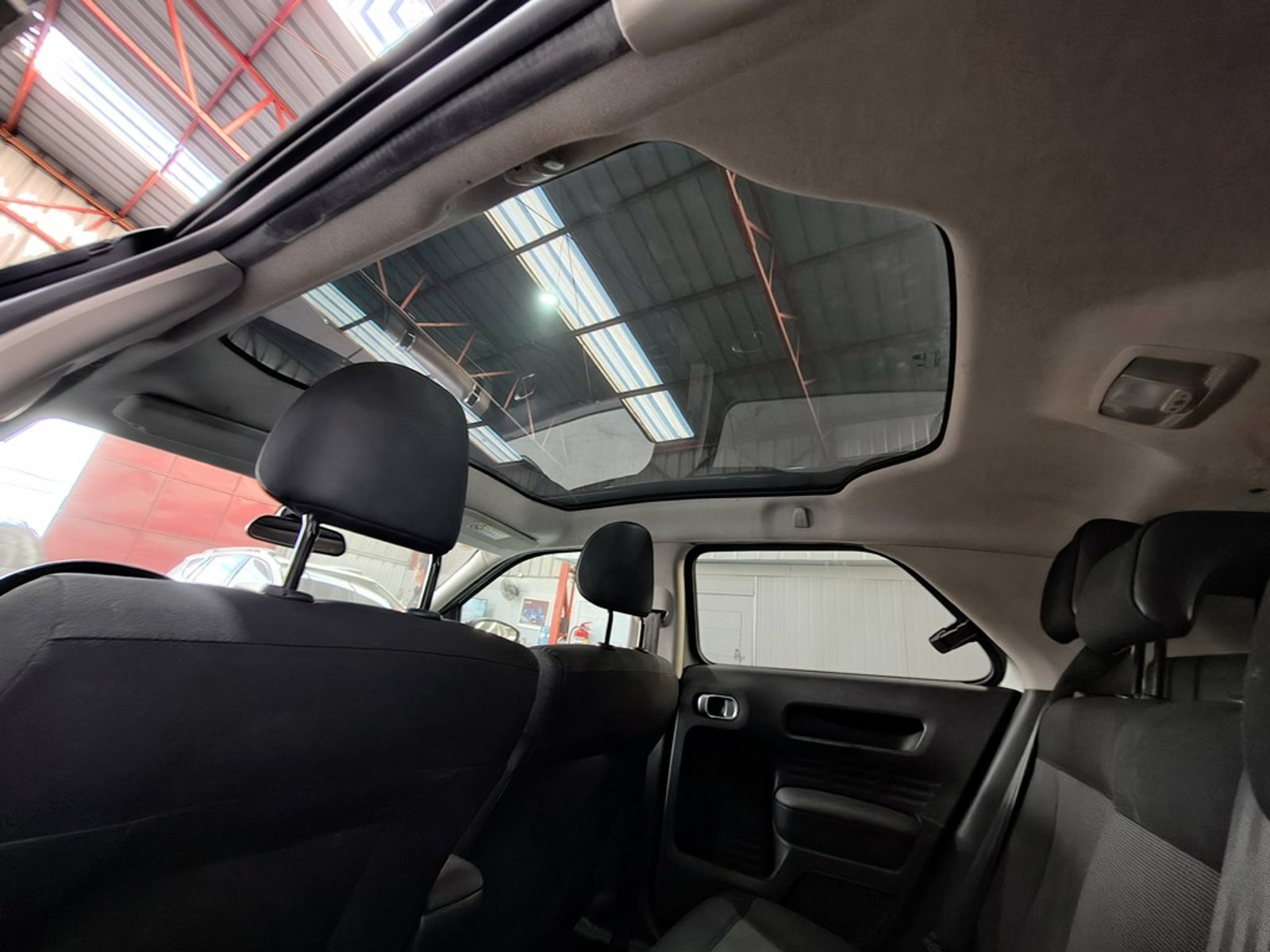 Citroën C4 CACTUS HDI 1.5 2020 - Imagen 17 de 20