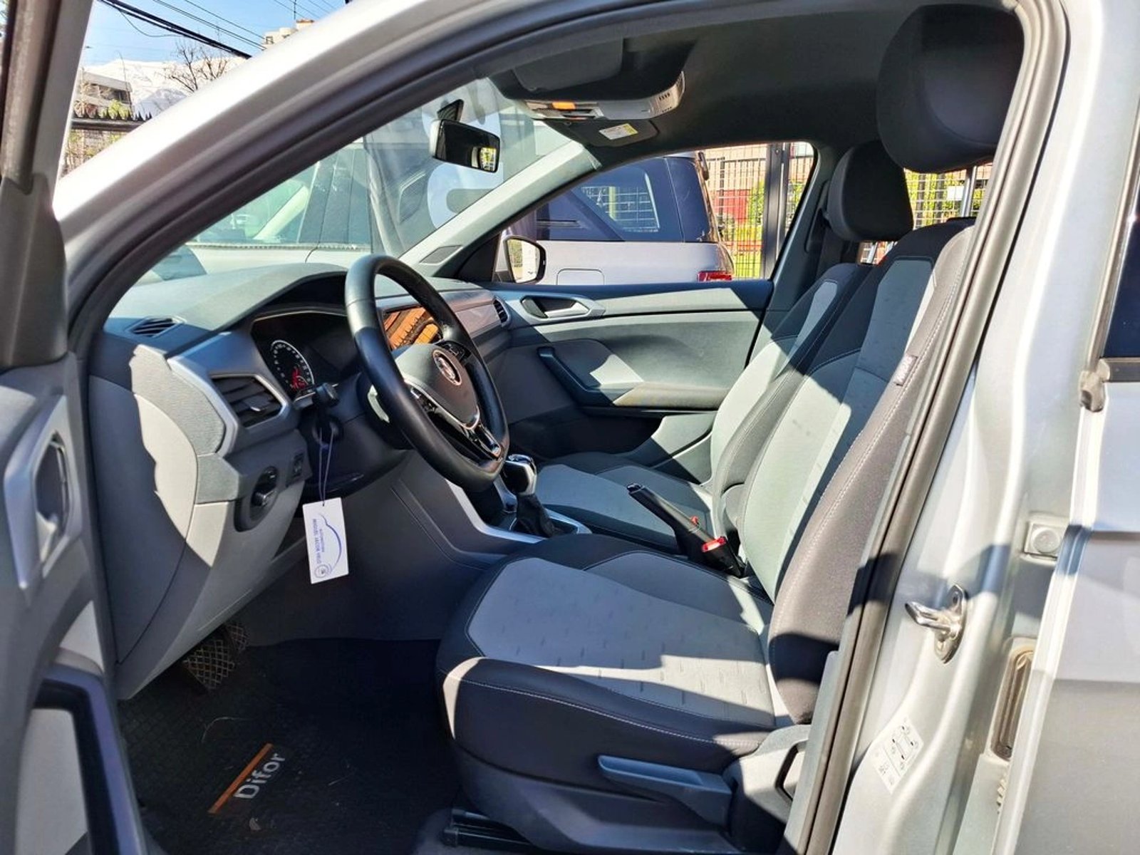 Volkswagen T-CROSS 1.0 TSI COMFORTLINE AT 2021 - Imagen 15 de 20
