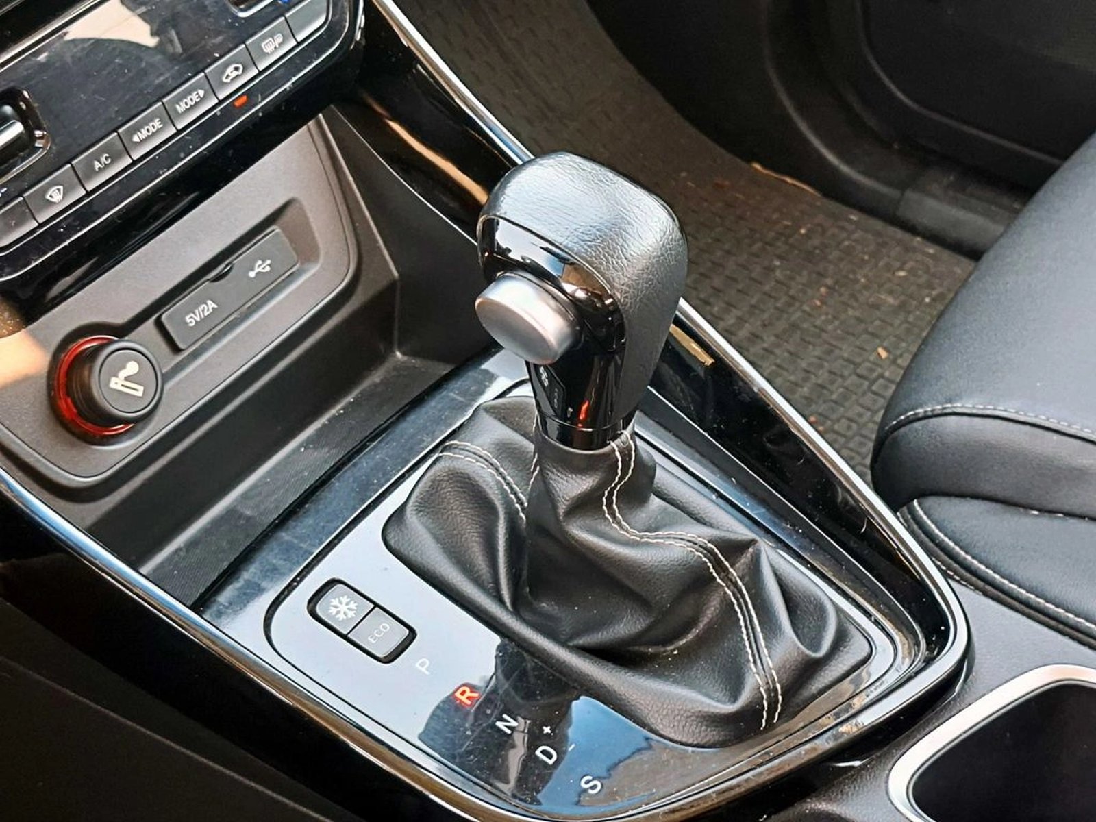 Chevrolet CAPTIVA 1.5T PREMIER CVT AT 2021 - Imagen 18 de 18