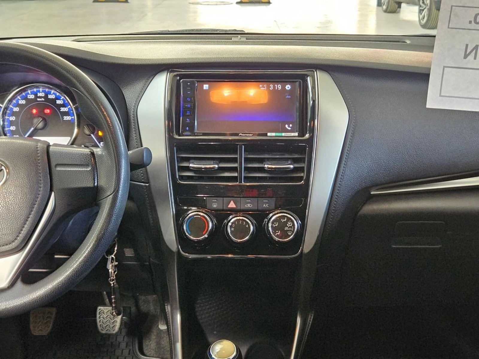 Toyota YARIS 1.5 SPORT MT 2020 - Imagen 15 de 19