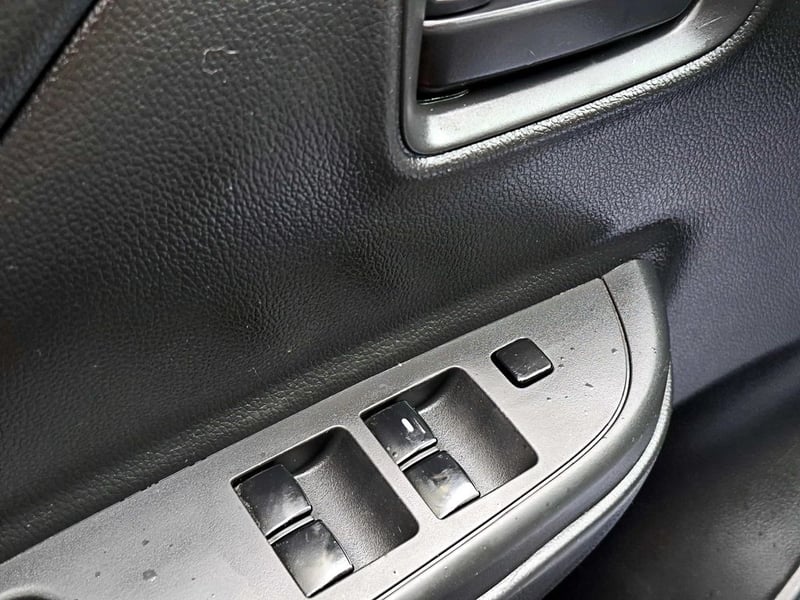 Mitsubishi L200 2.4 TD WORK CR WF MT 4X2 DIESEL 2022 - Imagen 13 de 14