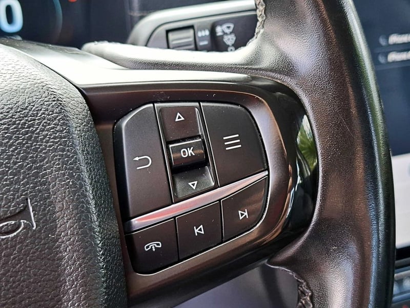Ford RANGER 3.0 LIMITED AT 4X4 DIESEL 2024 - Imagen 15 de 17