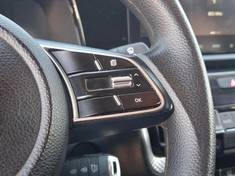 Kia SONET 1.5 EX IVT FULL PLUS AT 2023 - Imagen 16 de 18