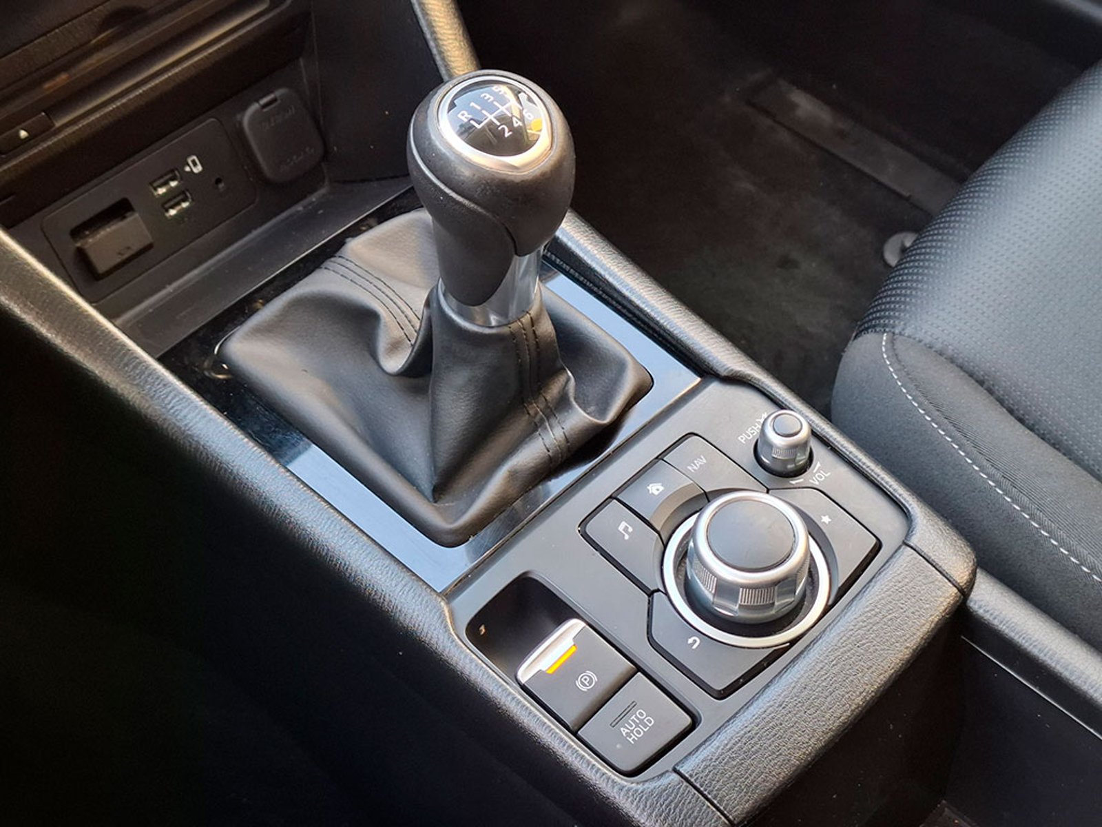 MAZDA CX-3 2.0 R 2021 - Imagen 18 de 20