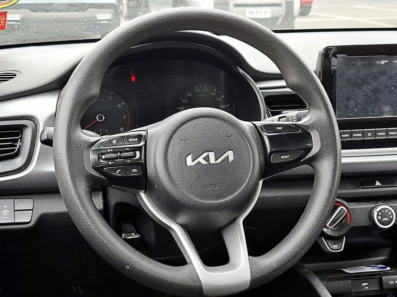 Kia RIO 4 LX 1.4 MT 2022 - Imagen 10 de 14
