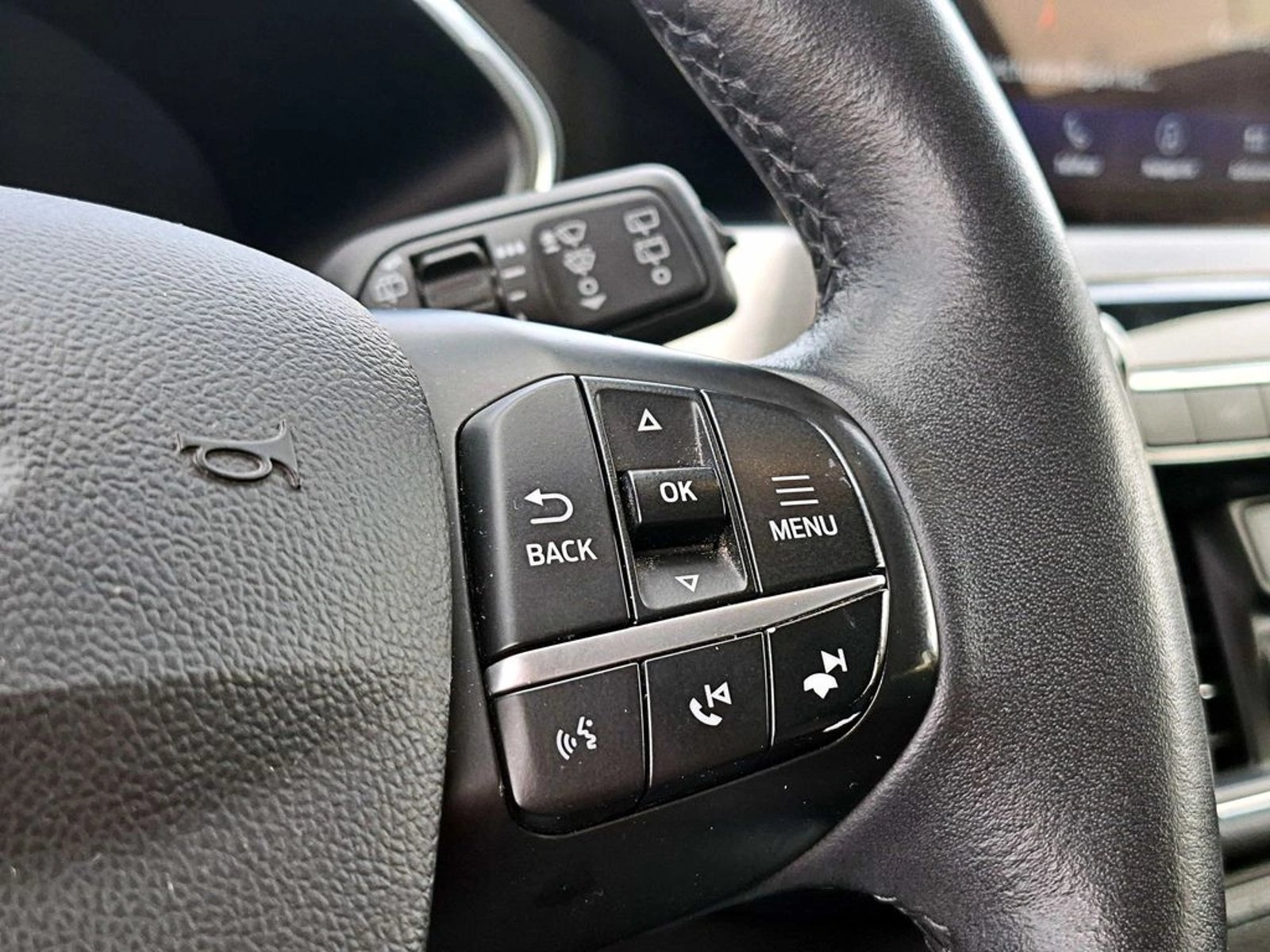 FORD ESCAPE TITANIUM AWD 2.0 SE AT 5P 2021 - Imagen 17 de 20