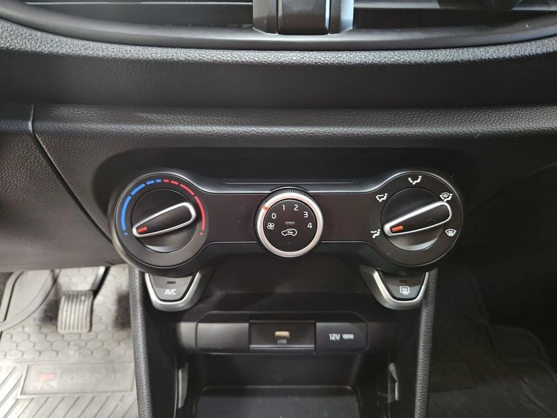 Kia MORNING 1.2 EX ABS AC MT 2024 - Imagen 16 de 20