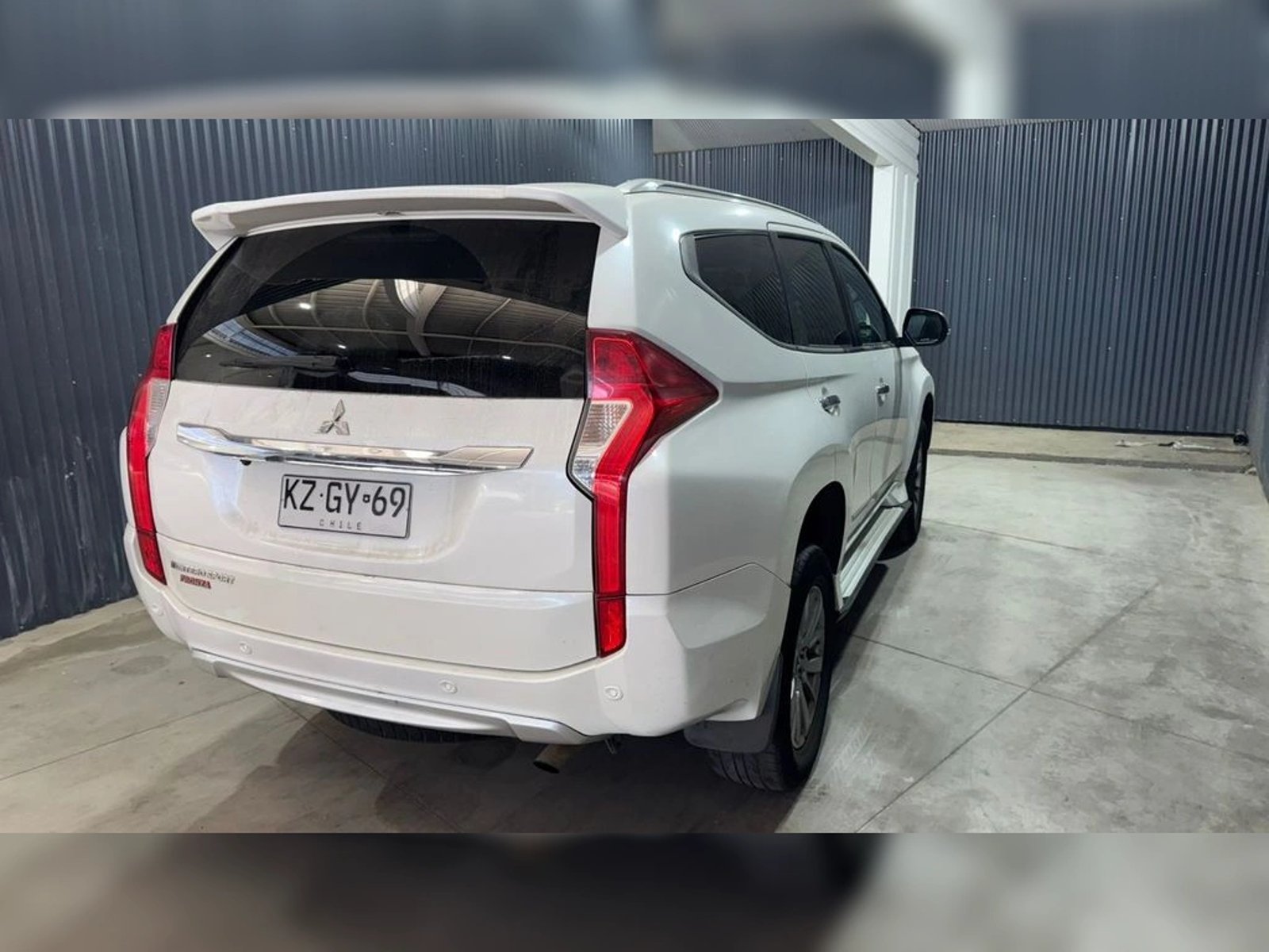 Mitsubishi MONTERO SPORT MONTERO SPORT MT6 2019 - Foto 4 de 7